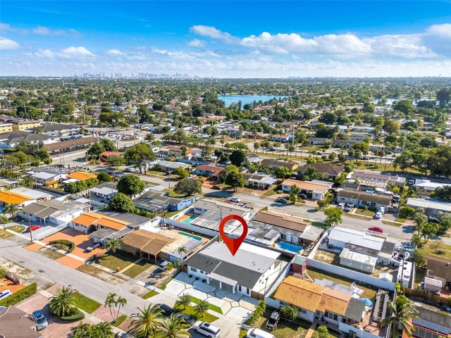 864 W 69th Pl, Hialeah, FL 33014