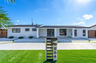 864 W 69th Pl, Hialeah, FL 33014