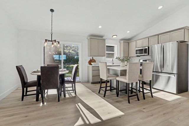 7642 Cinnamon Woods Trail, Kalamazoo, MI 49004