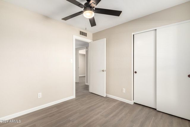 3209 E ENID Avenue, Mesa, AZ 85204