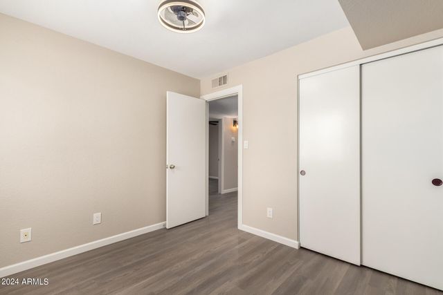 3209 E ENID Avenue, Mesa, AZ 85204