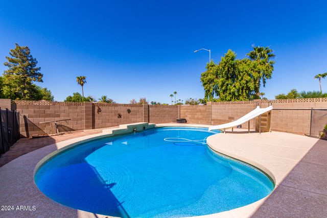 3209 E ENID Avenue, Mesa, AZ 85204
