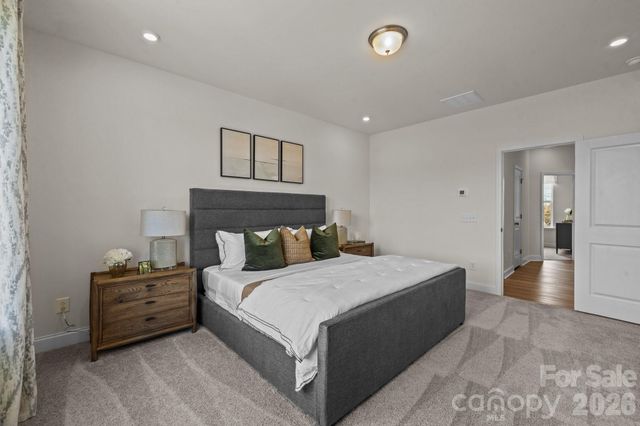 3023 Rozzelles Ferry Road, Charlotte, NC 28208