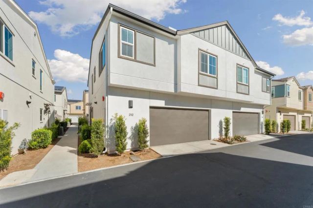 212 Perennial Pl, Fallbrook, CA 92028