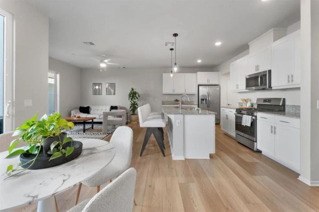 212 Perennial Pl, Fallbrook, CA 92028