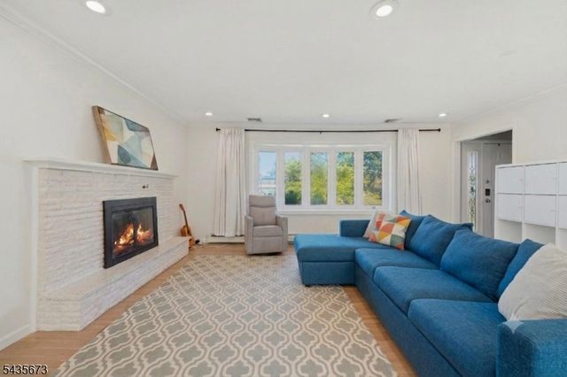 10 Happel Ct, Scotch Plains Twp., NJ 07076