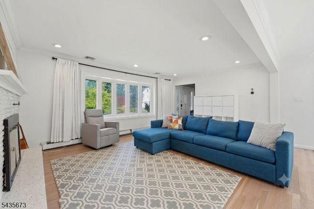 10 Happel Ct, Scotch Plains Twp., NJ 07076