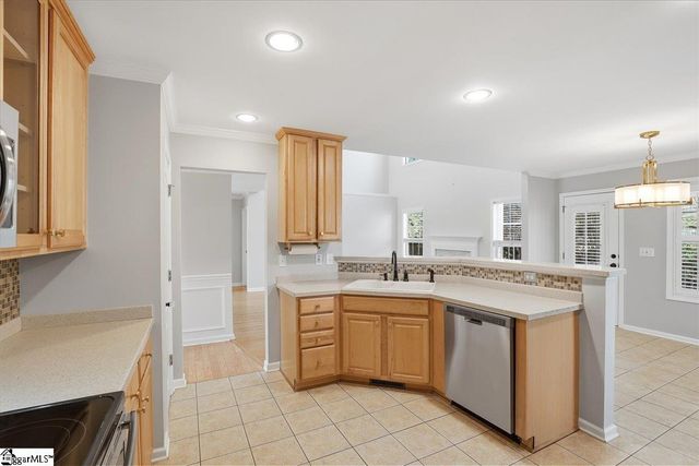 832 Brielle Court, Simpsonville, SC 29681