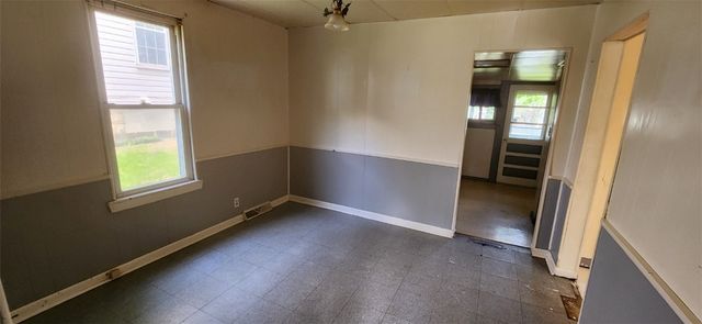 716 Park Avenue, Ellwood City, PA 16117