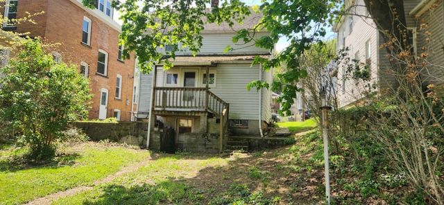 716 Park Avenue, Ellwood City, PA 16117