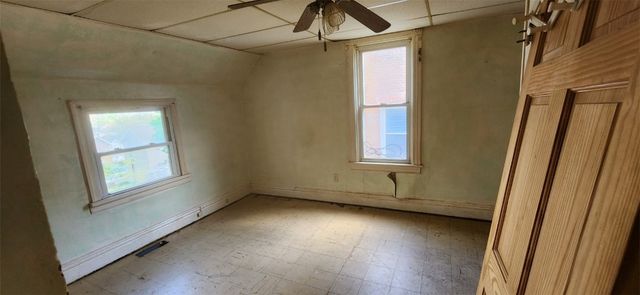 716 Park Avenue, Ellwood City, PA 16117