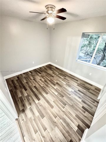 932 NW 2nd St, Fort Lauderdale, FL 33311