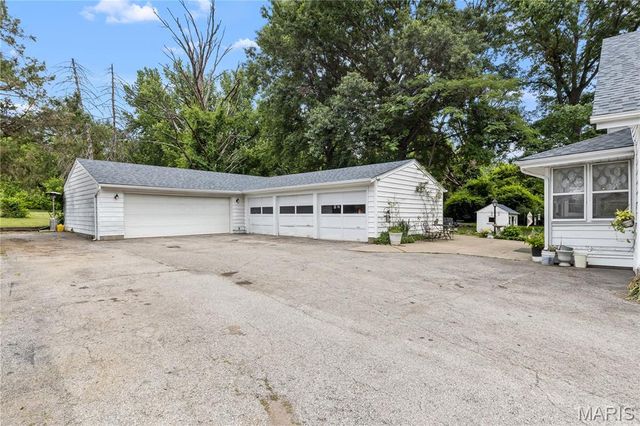 1531 Twillman Avenue, St Louis, MO 63138