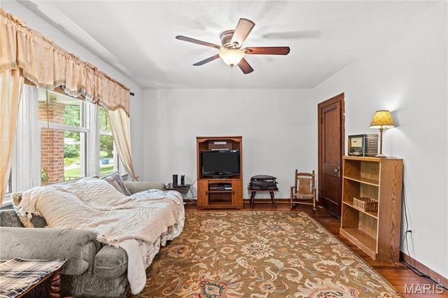 1531 Twillman Avenue, St Louis, MO 63138