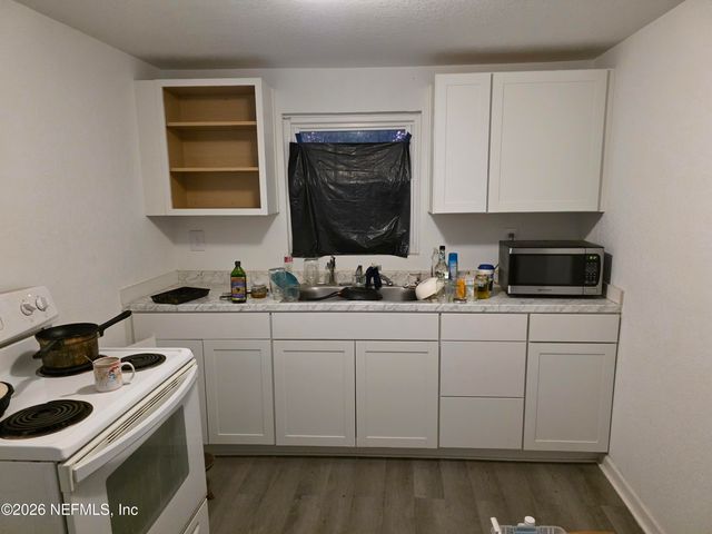 1949 W 6TH Street, Jacksonville, FL 32209