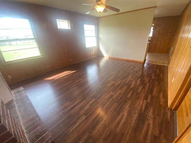 404 Vosswood Dr, Lebanon, TN 37087