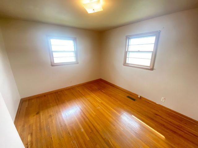 404 Vosswood Dr, Lebanon, TN 37087