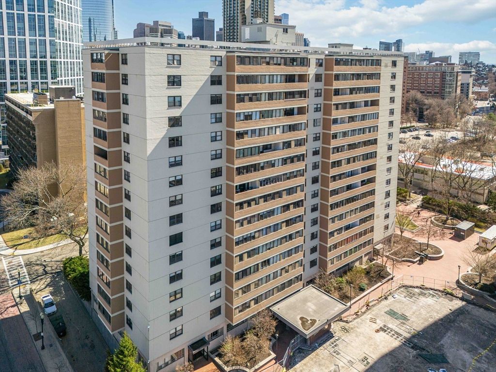 7 Whittier 112S-114S, Boston, MA 02114