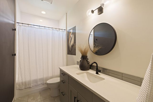 2424 NW Crossing Drive, Bend, OR 97703