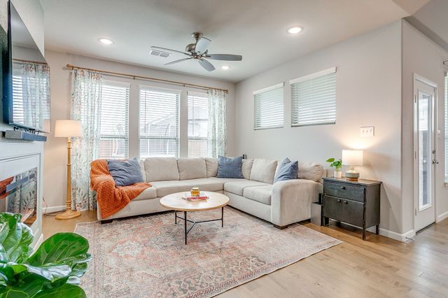 317 Ember Circle, Waxahachie, TX 75165