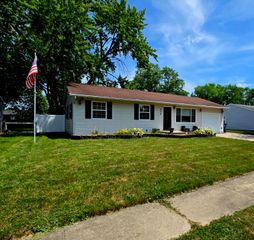 408 Prairie Street, Crown Point, IN 46307
