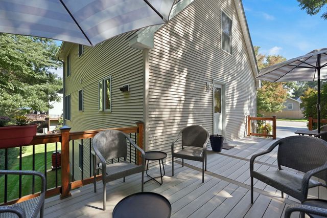 11 Stephanie Cir, Springfield, MA 01129