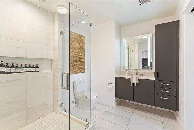 32 Traveler St 413, Boston, MA 02118