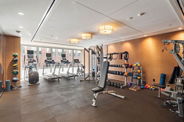32 Traveler St 413, Boston, MA 02118