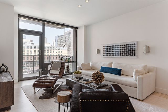 32 Traveler St 413, Boston, MA 02118