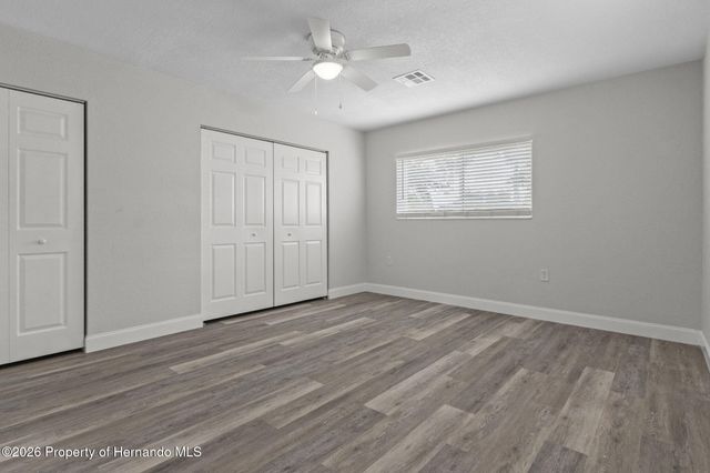 7335 Blackbird Avenue, Weeki Wachee, FL 34613