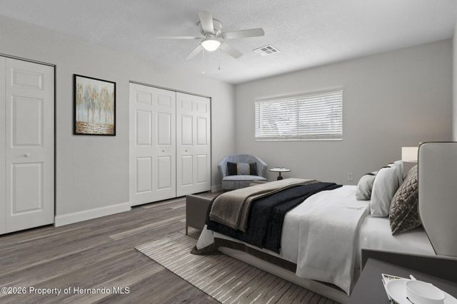 7335 Blackbird Avenue, Weeki Wachee, FL 34613