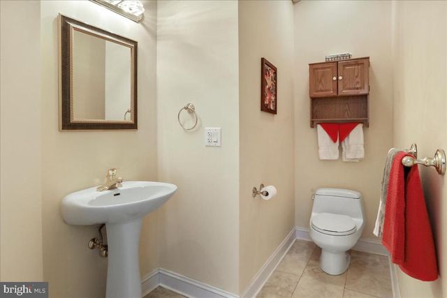 50 COTTAGE DR, Luray, VA 22835