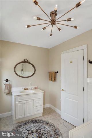 50 COTTAGE DR, Luray, VA 22835