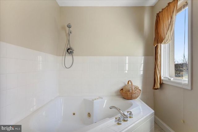 50 COTTAGE DR, Luray, VA 22835