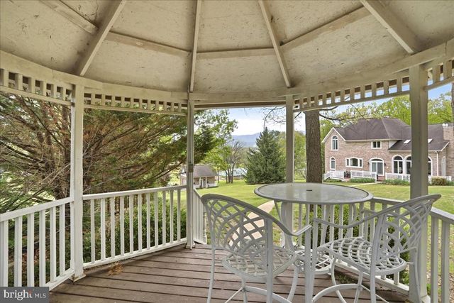 50 COTTAGE DR, Luray, VA 22835