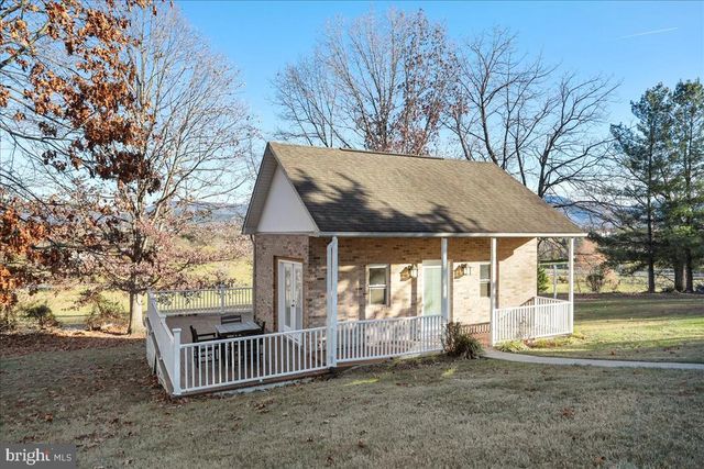 50 COTTAGE DR, Luray, VA 22835