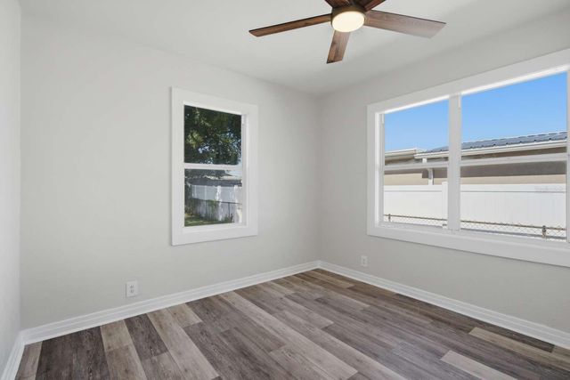 2704 W LEROY STREET, Tampa, FL 33607