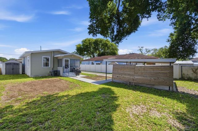 2704 W LEROY STREET, Tampa, FL 33607