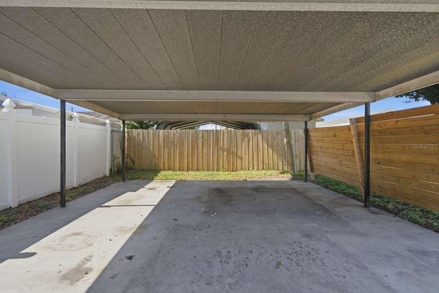 2704 W LEROY STREET, Tampa, FL 33607