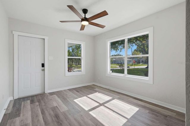 2704 W LEROY STREET, Tampa, FL 33607