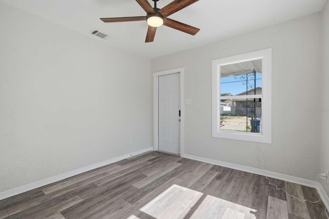 2704 W LEROY STREET, Tampa, FL 33607