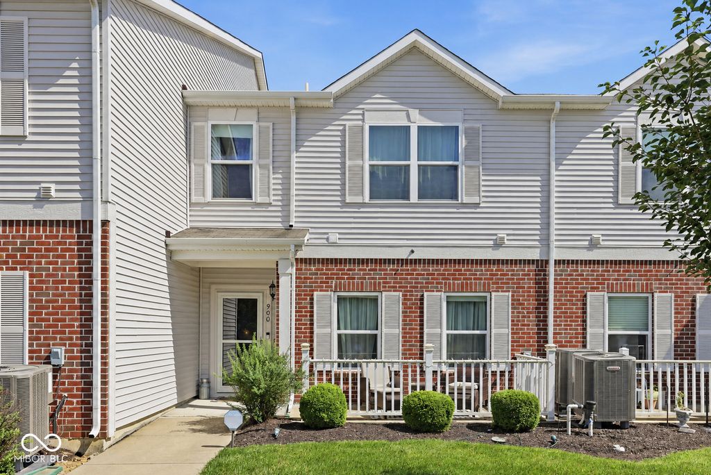 12075 Scoria Drive 900, Fishers, IN 46038
