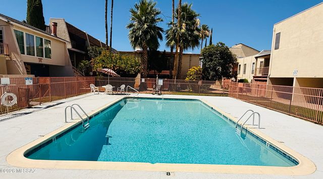 1600 N Wilmot Rd Unit 236, Tucson, AZ 85712