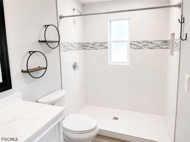 5419 Avenue E, Bokeelia, FL 33922