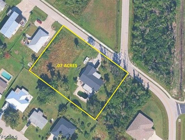 5419 Avenue E, Bokeelia, FL 33922