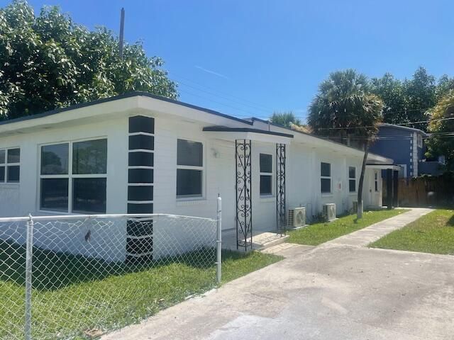 304 N Tamarind Avenue, West Palm Beach, FL 33401