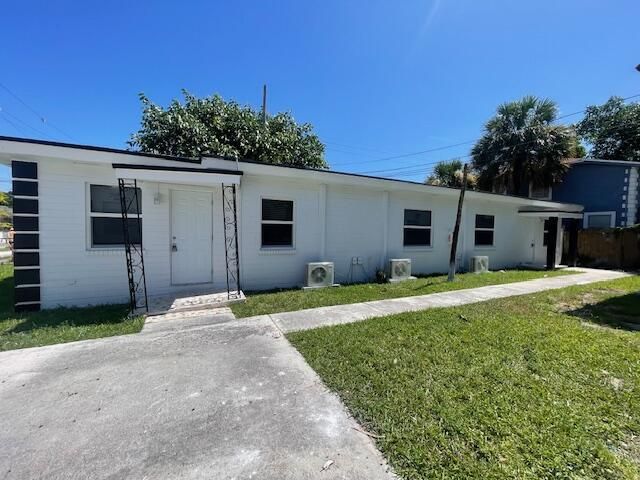 304 N Tamarind Avenue, West Palm Beach, FL 33401