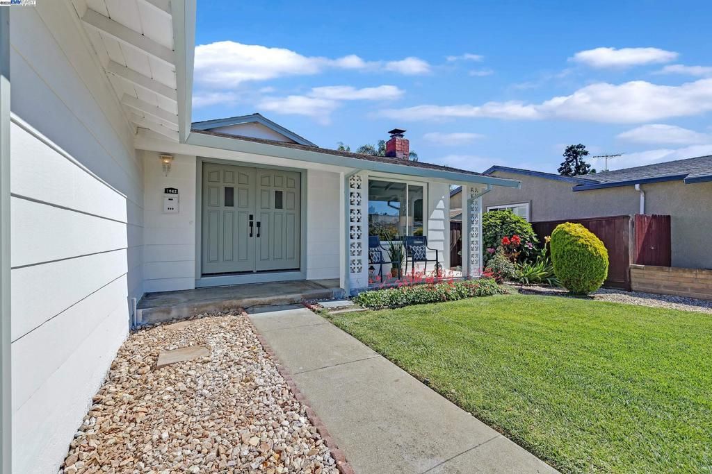 1942 Sherman Dr, Union City, CA 94587