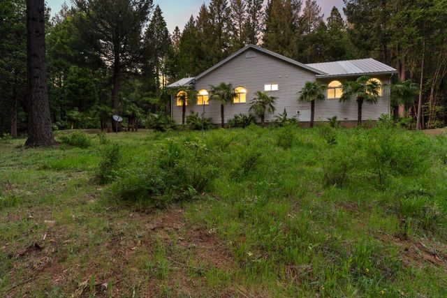 7017 Blackhawk Ln, Foresthill, CA 95631