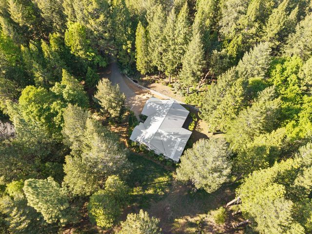 7017 Blackhawk Ln, Foresthill, CA 95631